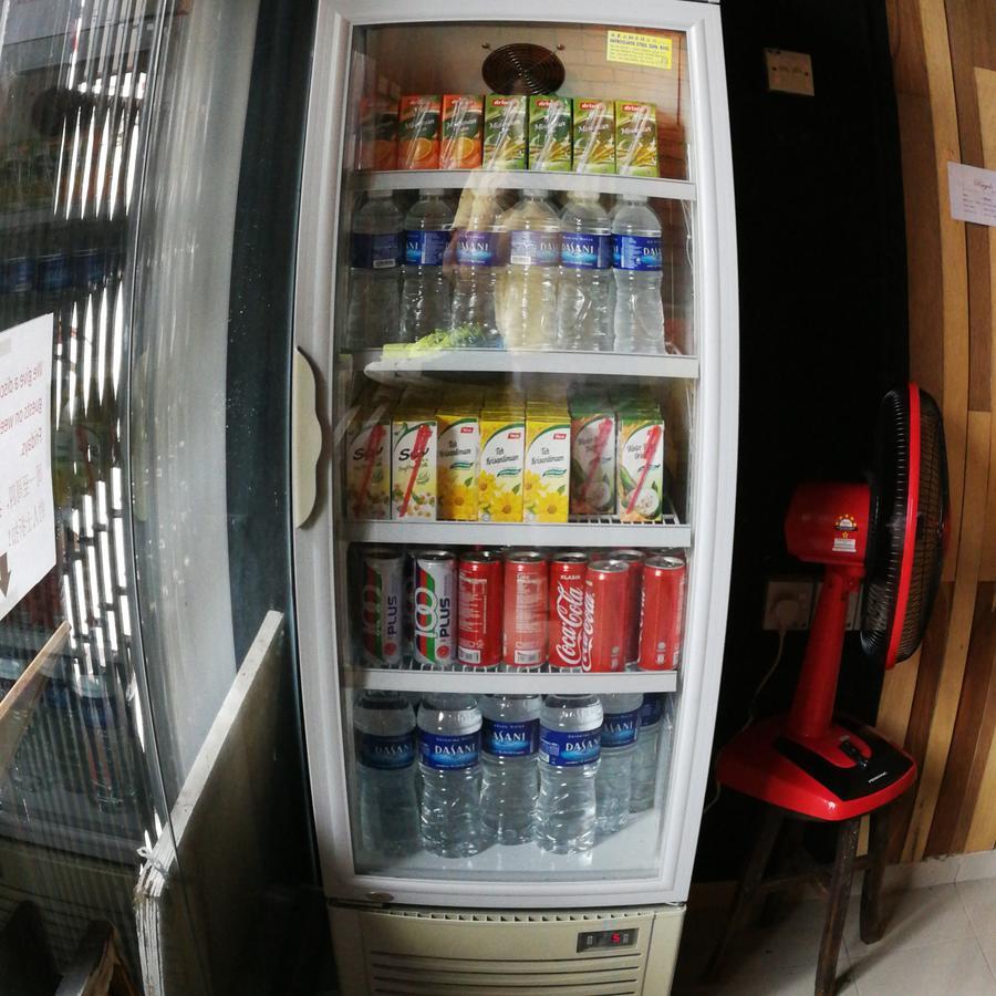 Monkey Motel Cafe Malacca Bagian luar foto