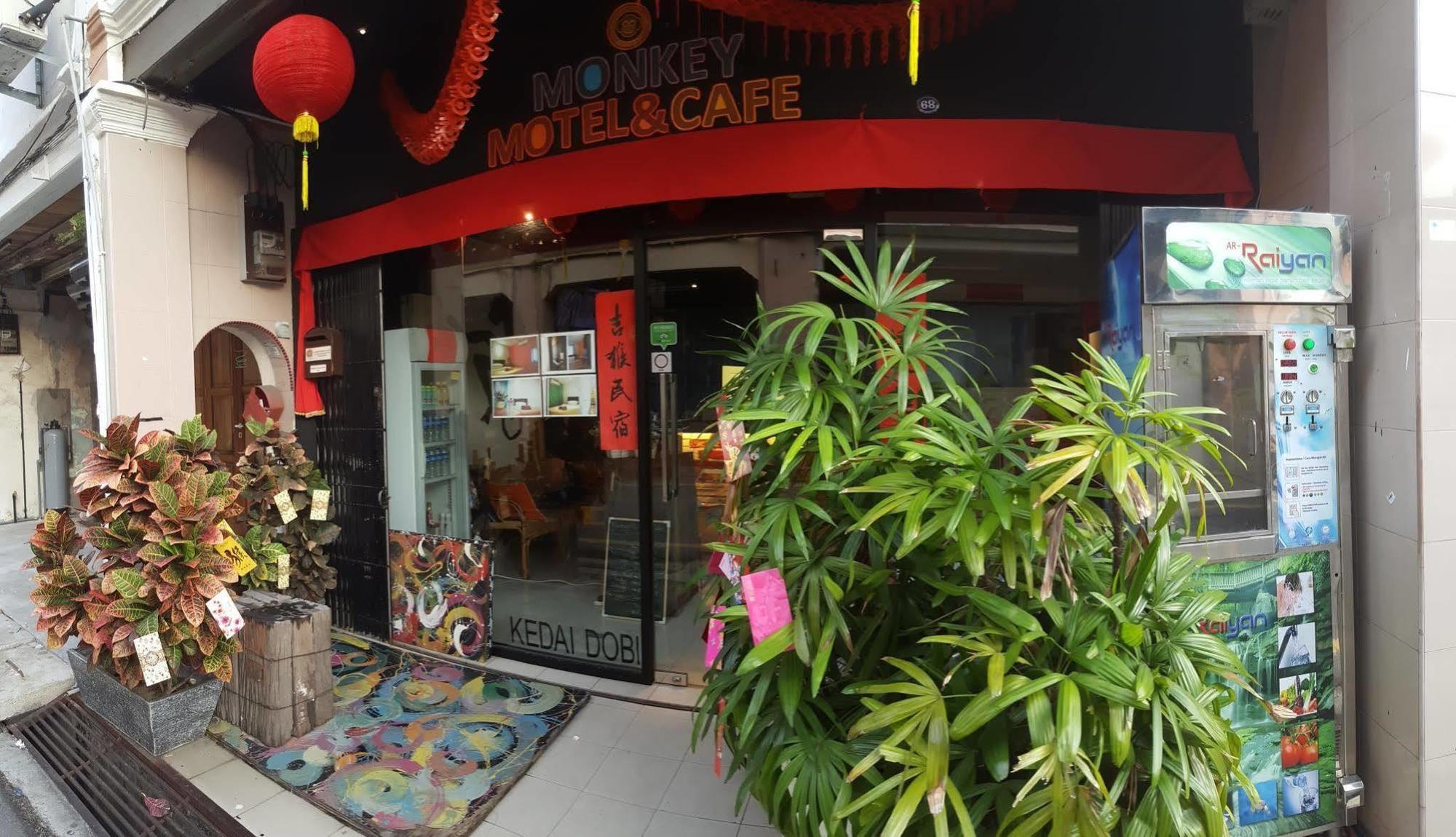 Monkey Motel Cafe Malacca Bagian luar foto