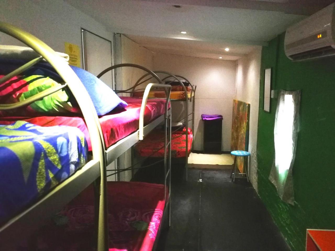 Monkey Motel Cafe Malacca Bagian luar foto