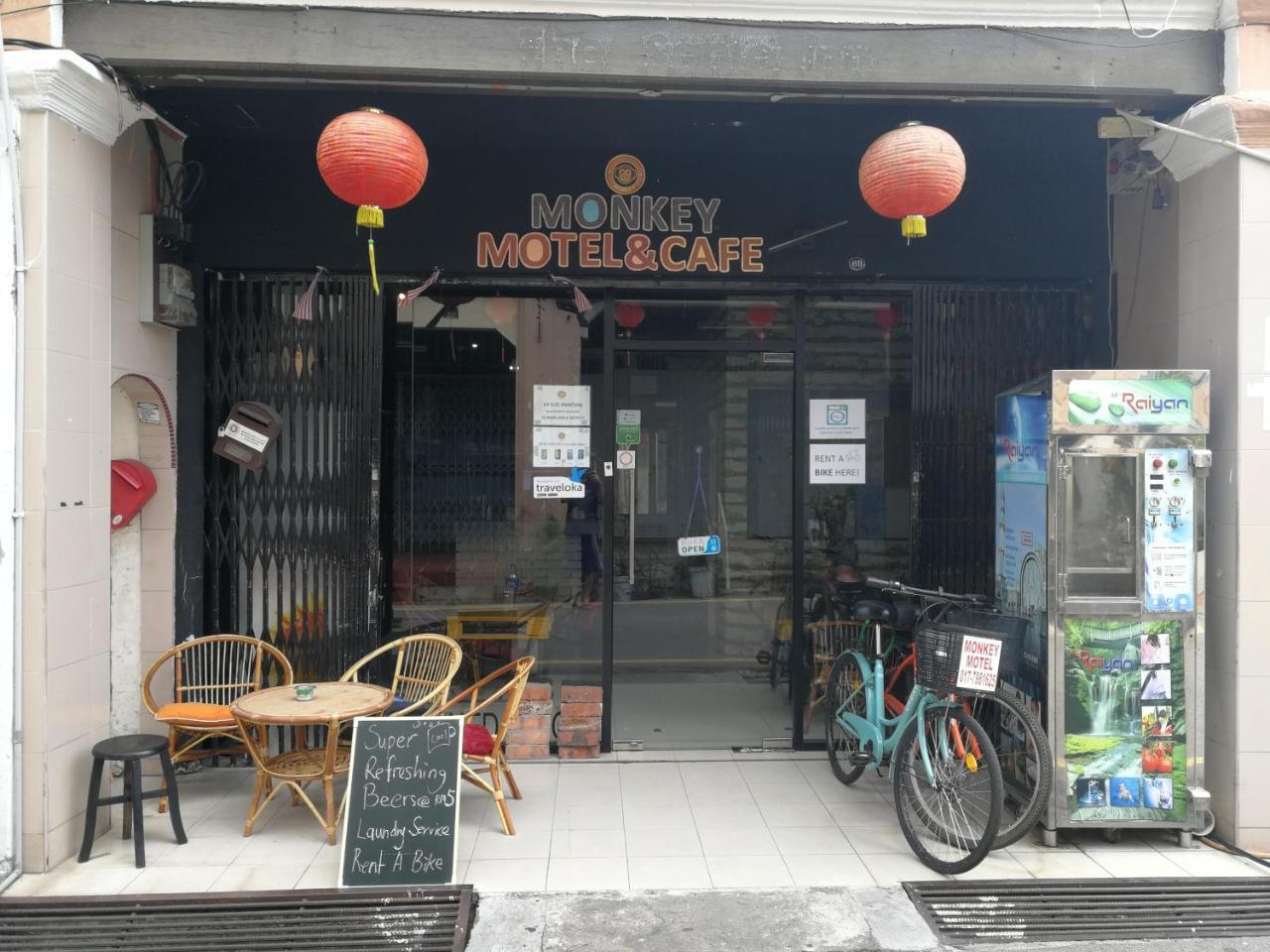 Monkey Motel Cafe Malacca Bagian luar foto